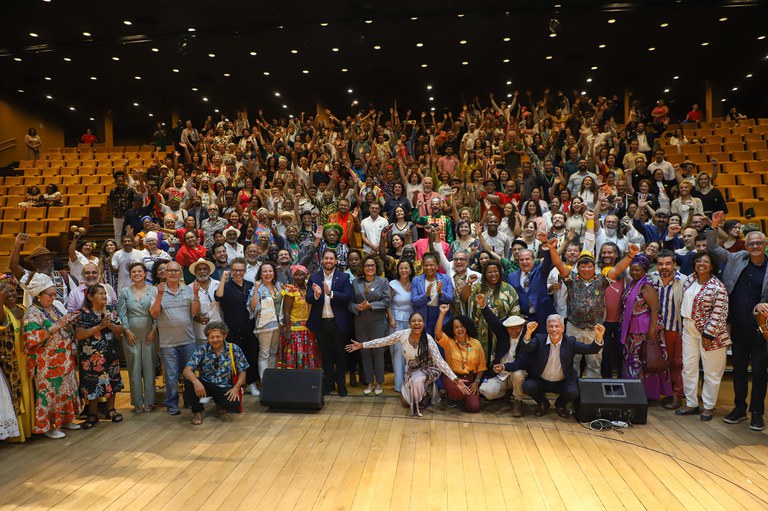 Ministra Macaé Evaristo debate culturas tradicionais e justiça climática em seminário internacional