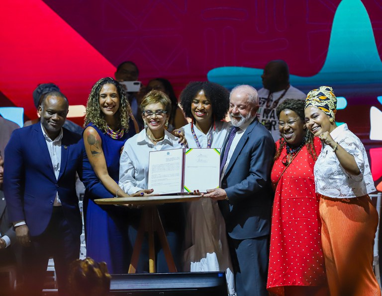 Ministra Macaé Evaristo participa da abertura da 5ª Conferência Nacional de Promoção da Igualdade Racial