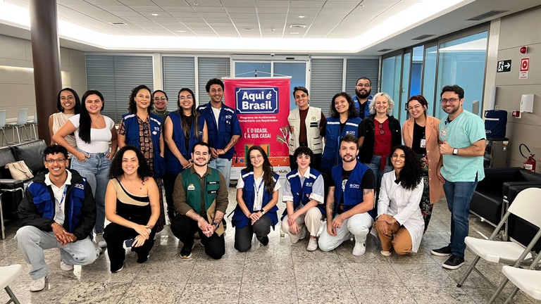 Operação do Aqui é Brasil recebe 88 repatriados em Confins