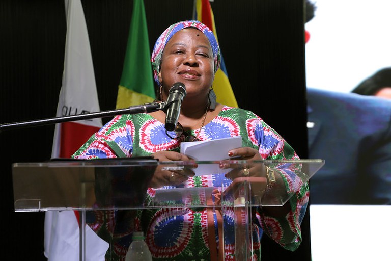 Ministra reforça diálogo federativo em agenda de direitos humanos em Minas Gerais