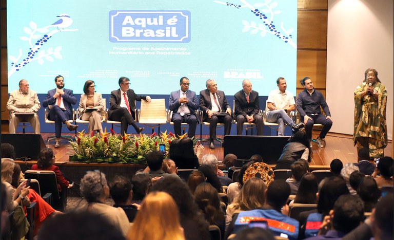 Programa Aqui é Brasil acolheu mais de 3 mil pessoas repatriadas em 2025