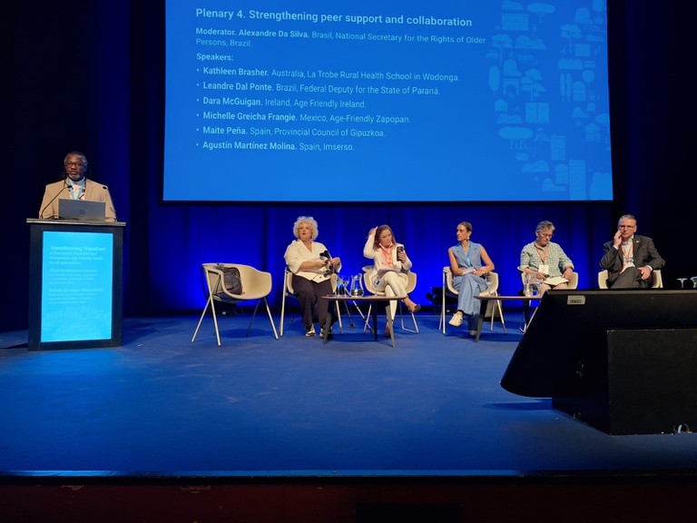 MDHC leva experiências brasileiras sobre direitos da pessoa idosa a congresso na Espanha