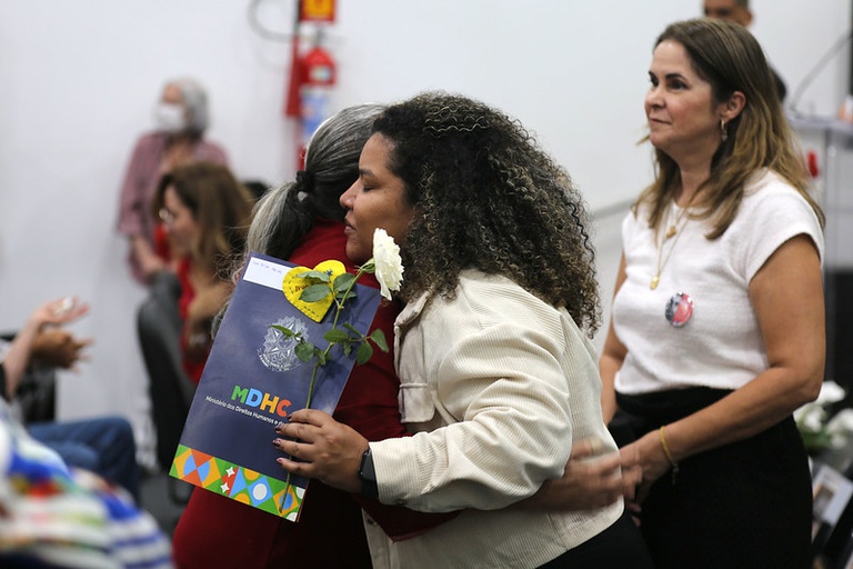 Boletim do MDHC destaca entrega de certidões de óbito retificadas em Recife e Fortaleza em ação de reparação histórica