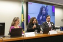 Fim da escala 6x1 é fundamental para o direito à convivência familiar, defende MDHC em audiência na Câmara