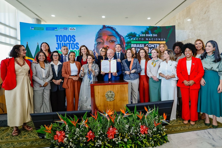 MDHC participa de cerimônia pelos 100 dias do Pacto Nacional de Prevenção ao Feminicídio