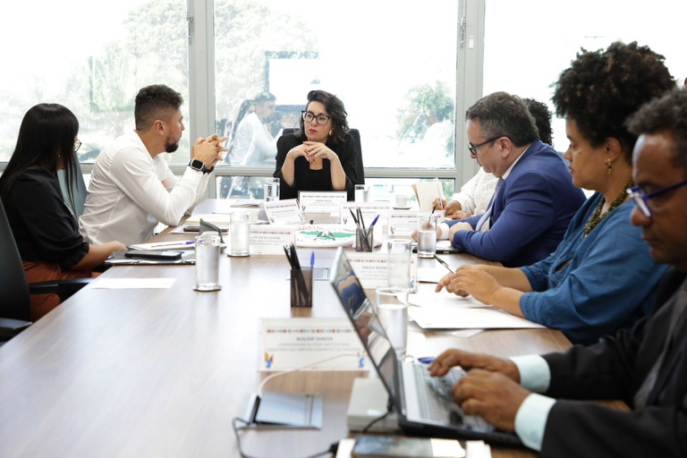 Ministra Janine Mello recebe MAB para fortalecer apoio às populações atingidas por barragens