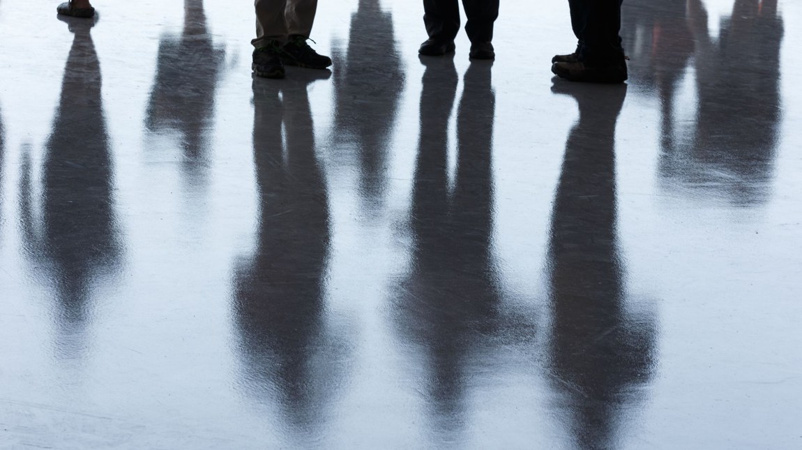 Banner com foto na horizontal de pessoas