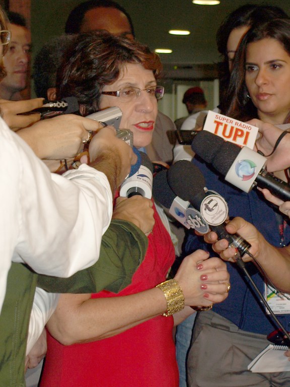 Para Iriny Lopes é dever ético combater a violência contra as mulheres