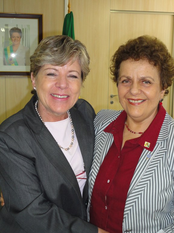 Secretária-executiva da Cepal, Alicia Bárcena, em audiência com a ministra Eleonora Menicucci