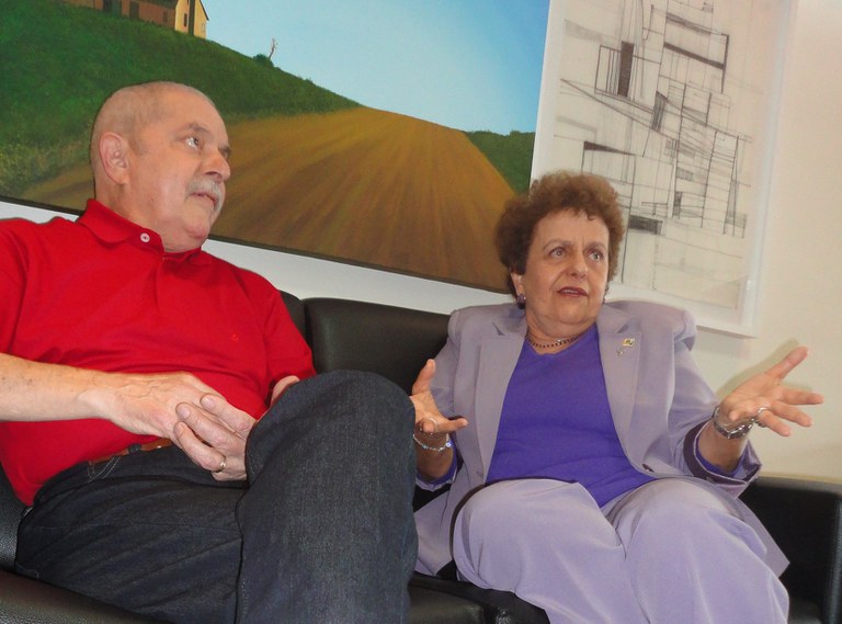 Ministra Eleonora faz visita de cortesia ao ex-presidente Lula no Instituto de Cidadania, em São Paulo Foto: Nei Bomfim/SPM