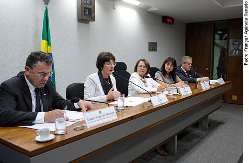 Parlamentares investigam medidas do poder público para o enfrentamento da violência contra as mulheres Foto: Pedro França/Agência Senado