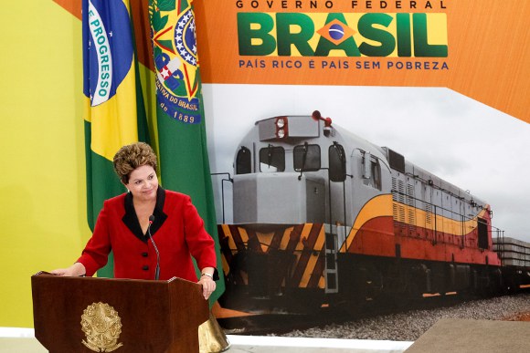 Presidenta Dilma Rousseff durante cerimônia de anúncio do Programa de Investimentos em Logística, no Palácio do Planalto  Foto: Roberto Stuckert Filho/PR
