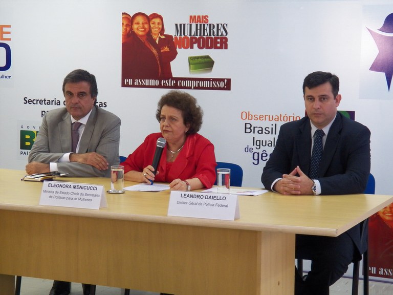 Ministra Eleonora, ministro José Eduardo Cardozo (Justiça) e diretor-geral da Polícia Federal, Leandro Daiello, concedem entrevista coletiva na SPM Foto: Cilene de Freitas/SPM