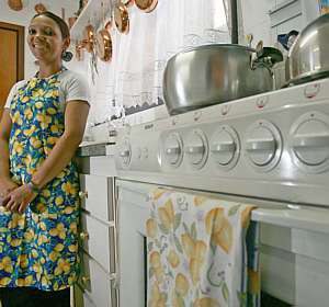 Um dos direitos garantidos pelos trabalhadores domésticos é o controle da jornada de trabalho Foto: Senado Federal