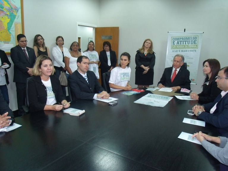 Visite o portal www.compromissoeatitude.org.br