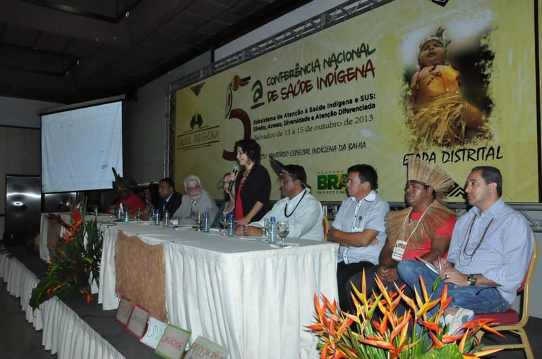 Em abertura do evento, Lurdinha Rodrigues ressalta que parceria entre SPM, Funai e Sesai visa fortalecimento das mulheres indígenas. Foto: Rondon Vellozo