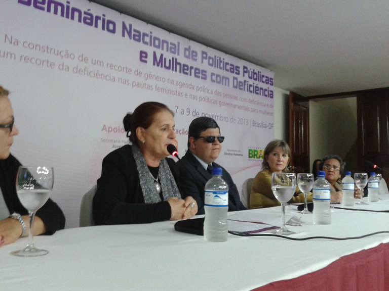 Secretária-executiva da SPM, Lourdes Bandeira, participa da abertura do seminário Foto: Roseli Garcia/SPM