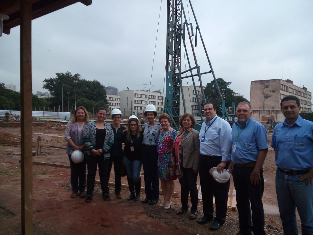Equipes de obra Casa da Mulher Brasileira, da secretaria municipal de Políticas para as Mulheres de São Paulo e equipe DEAM do estado de SP
