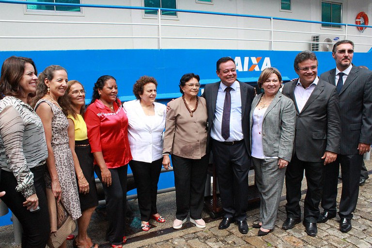 Inaugurada pela ministra Eleonora, agência-barco tem como diferencial serviço de atendimento sobre a Lei Maria da Penha e outros direitos Foto: Isabel Clavelin/SPM