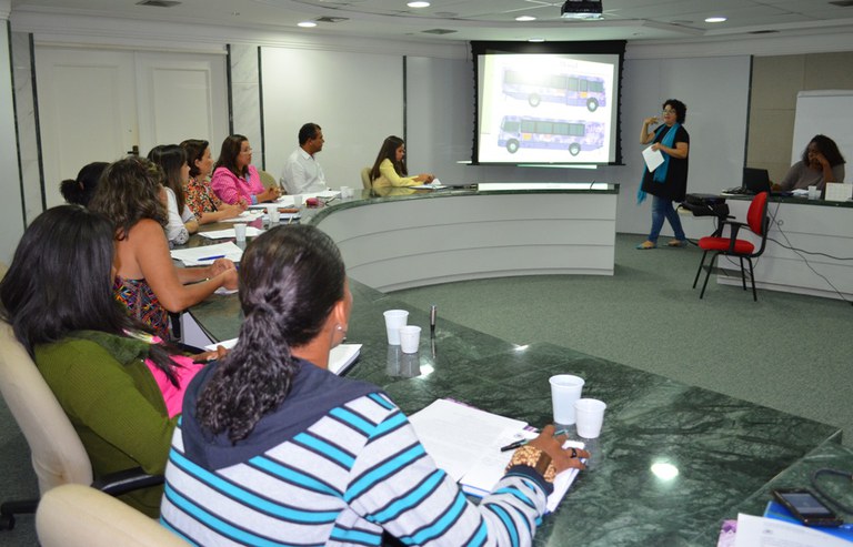 Gestão dos ônibus em áreas rurais motiva instauração de Fórum baiano Foto: Kleidir Costa/SPM-BA