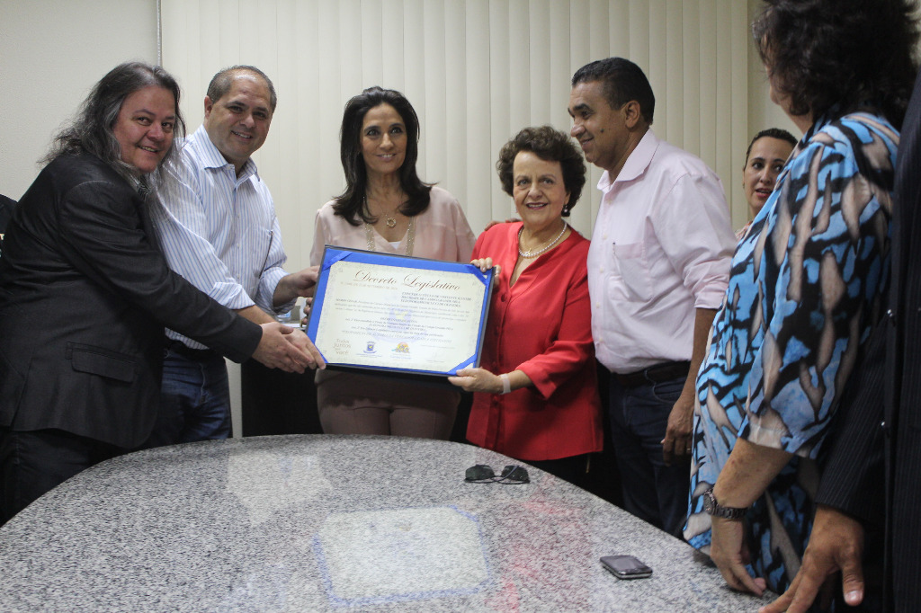 24-09  Campo Grande concede à ministra.jpg