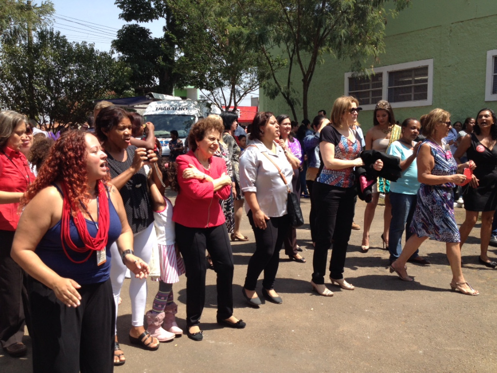 24 10  Em SP, ministra da SPM-PR.JPG