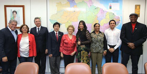 Assinatura do termo de adesão ao MVSM. Foto: Léo Rizzo