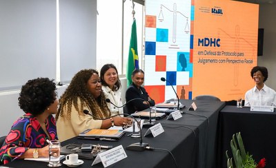 MDHC promove diálogo estratégico sobre implementação do Protocolo para Julgamento com Perspectiva Racial