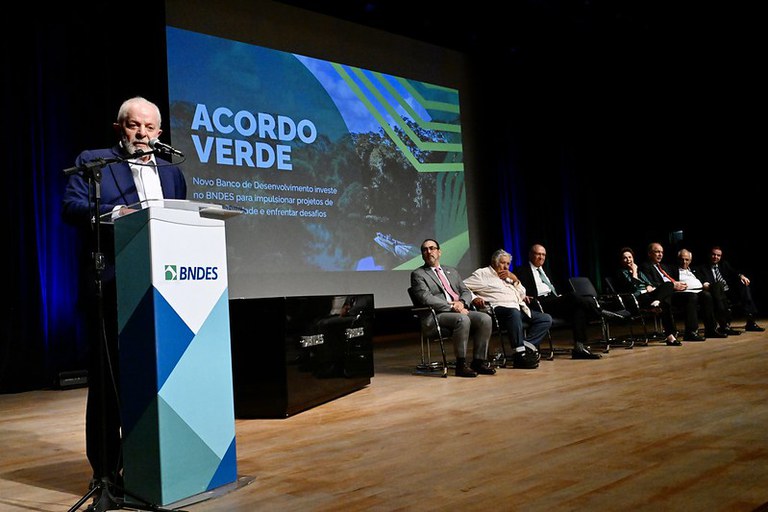 BNDES-01.jpg