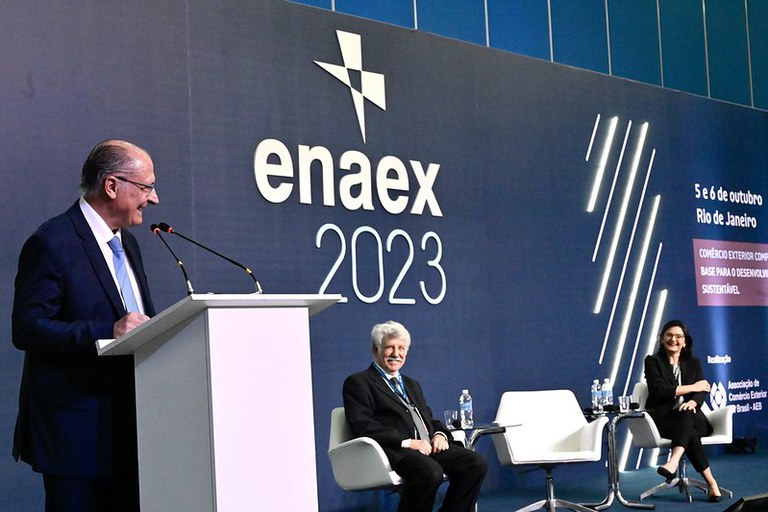 53237150541_ece8fabd4b_c 2.jpg