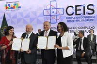 Governo lança estratégia para desenvolver Complexo Econômico-Industrial  da Saúde com investimento de R$ 42 bilhões até 2026