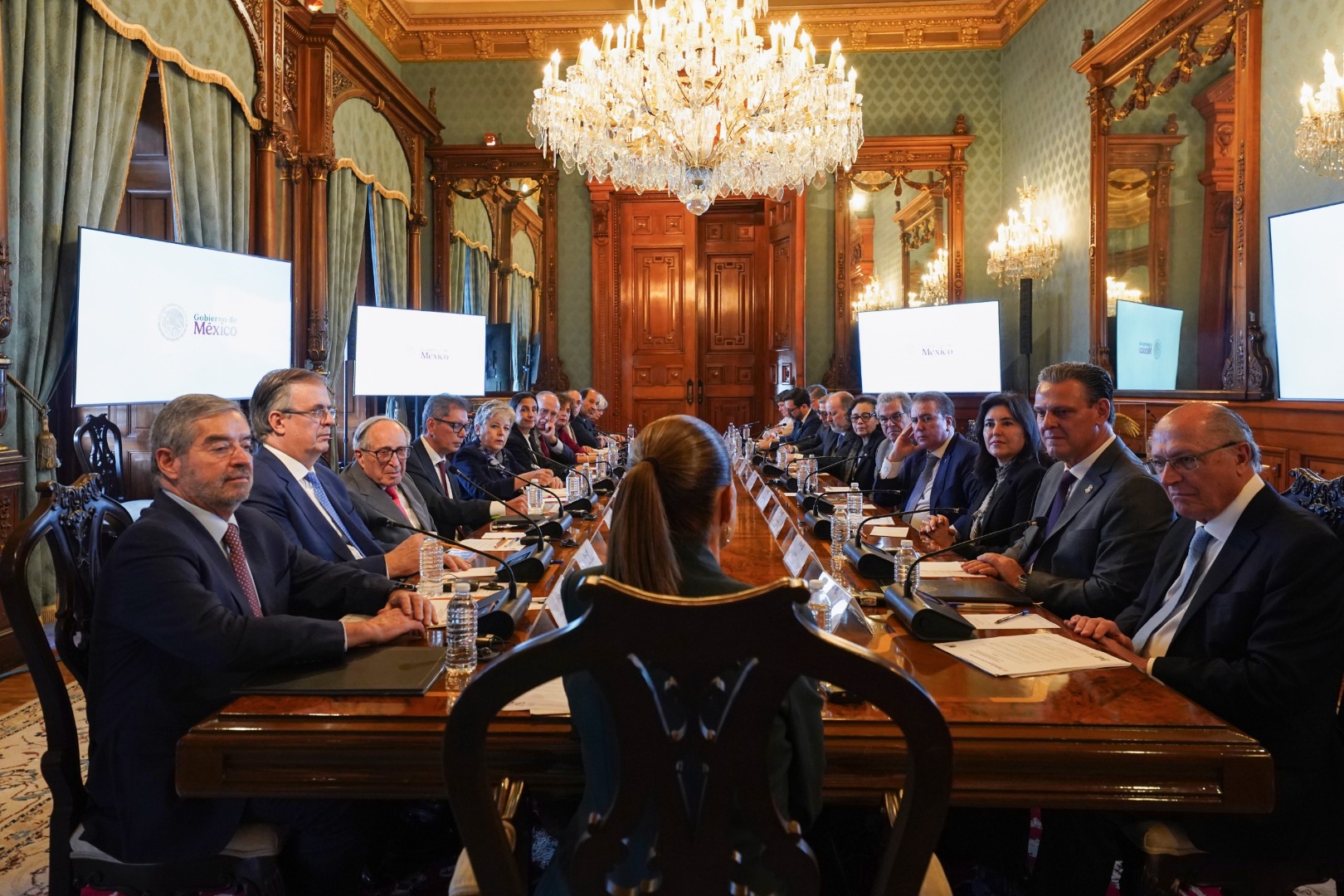 28.08_Brasil e Mexico3.jpeg