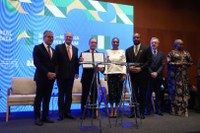 Brasil e Nigéria fortalecem parceria com foco em aviação, agronegócio e saúde