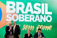 Vamos trabalhar para reverter este processo, diz Alckmin sobre tarifaço dos EUA