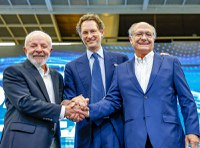 Com Lula, Alckmin inaugura centro de mobilidade híbrida-flex em Betim