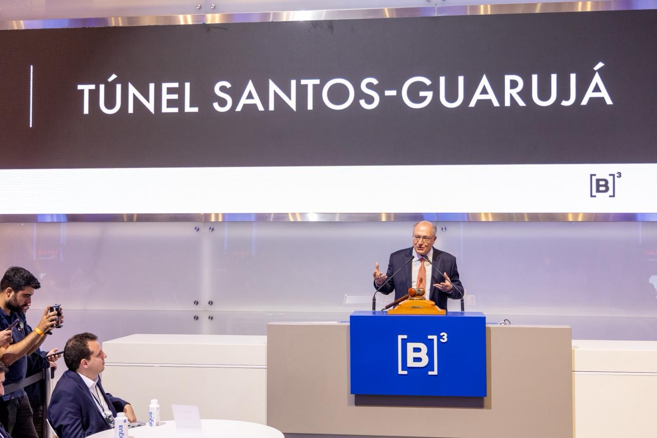 Tunel santos guarujá.jpg