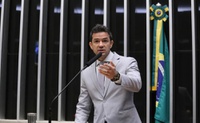 ‘Crescimento econômico não cai do céu’ diz secretário do MDIC, citando políticas industrial e de inclusão