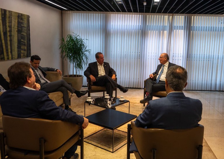 reunião Alckmin_Alban.jpg