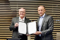 MDIC e Fiesp firmam parcerias para fortalecer defesa comercial e reduzir burocracias na indústria