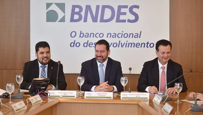 14-06-18-internet-das-coisas-bndes.jpg