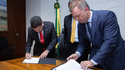 31.10.2018_-_Memorando_de_Entendimento_prefeitura_SC.jpg