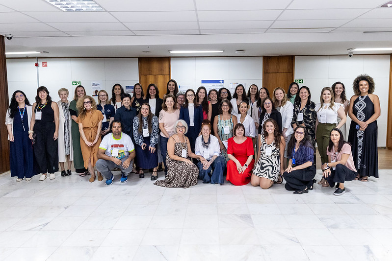 MDIC promove mesa de debates com mulheres do setor da moda