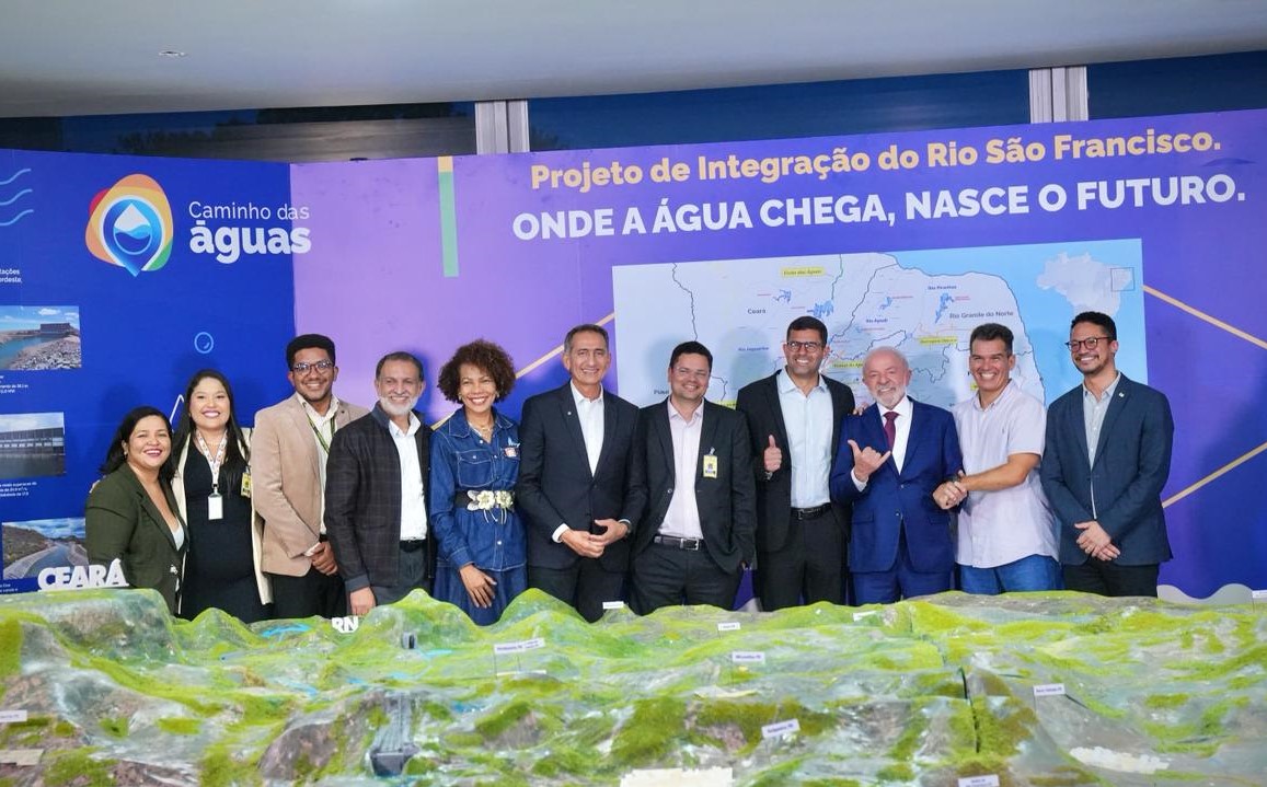 Lula inaugura maquete do maior projeto hídrico do País