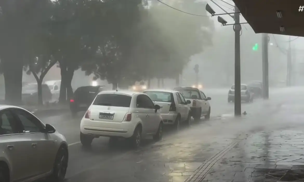 Alerta para tempestade no Sul, São Paulo e Mato Grosso do Sul