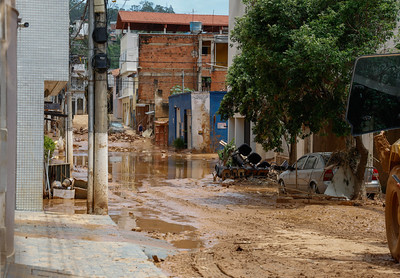 Mais 821 famílias mineiras devem confirmar dados para liberar benefício de R$ 7,3 mil