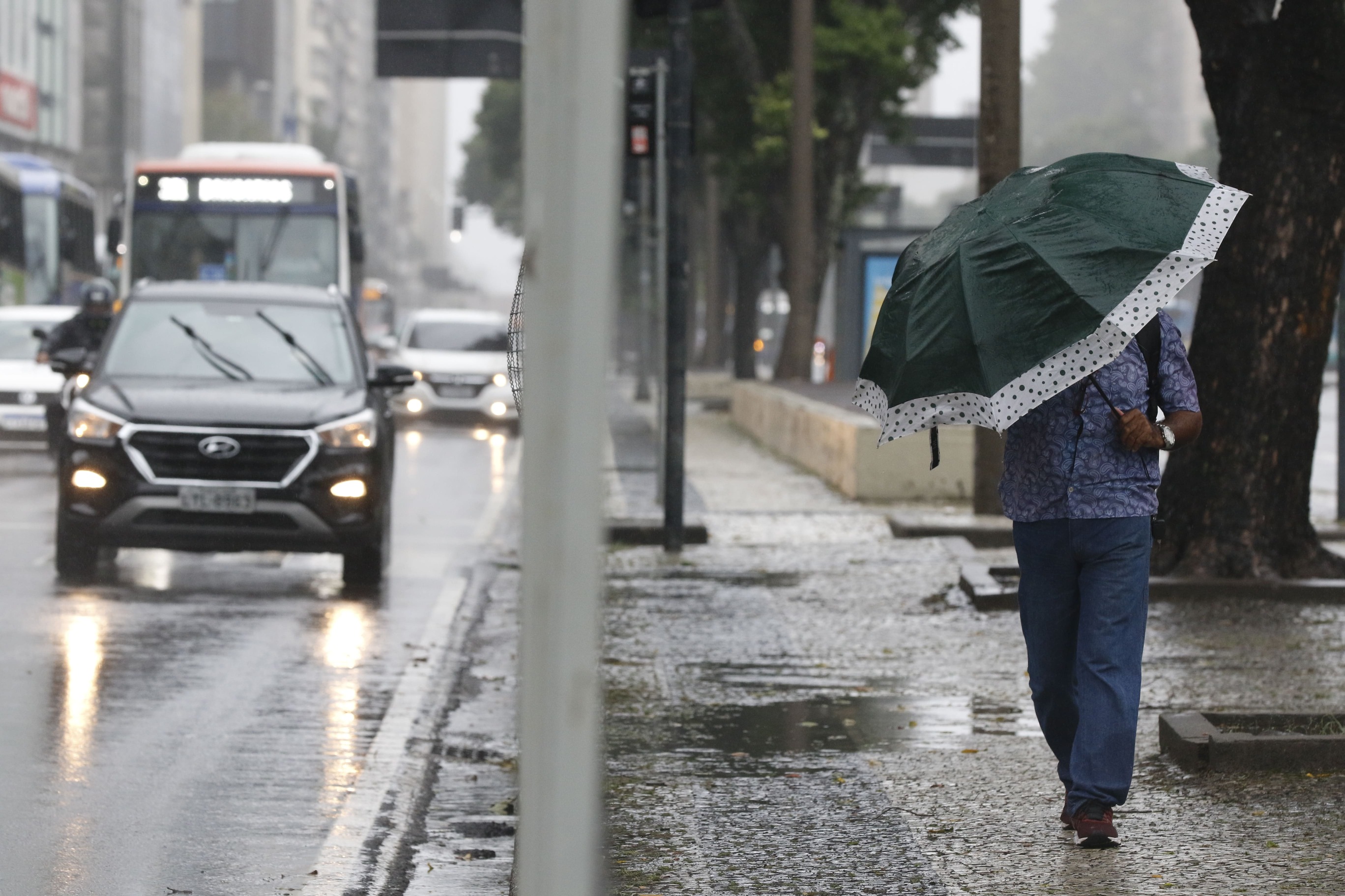 Defesa Civil Nacional trabalha em esquema de plantão para apoiar estados do Sudeste