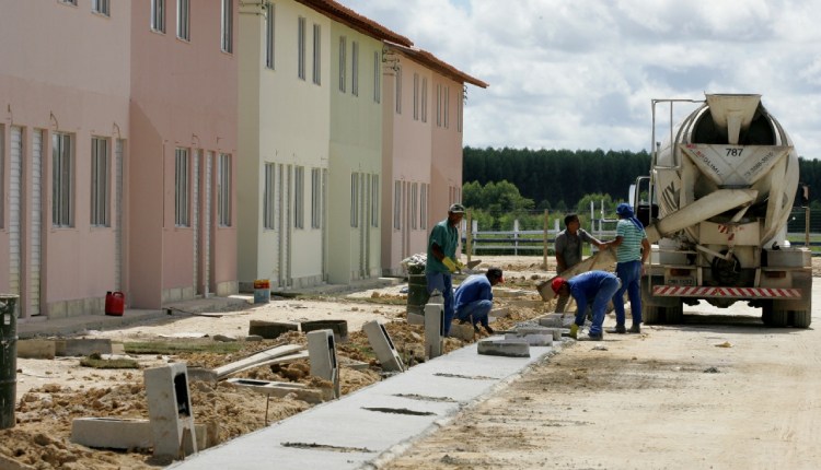 03 07 Retomada obras habitação PA BA