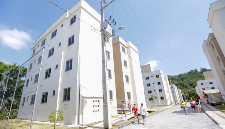 04 06 Retomada obras Habitação