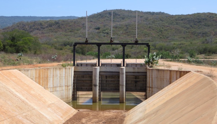 25 06 Cinturão das Águas Ceará