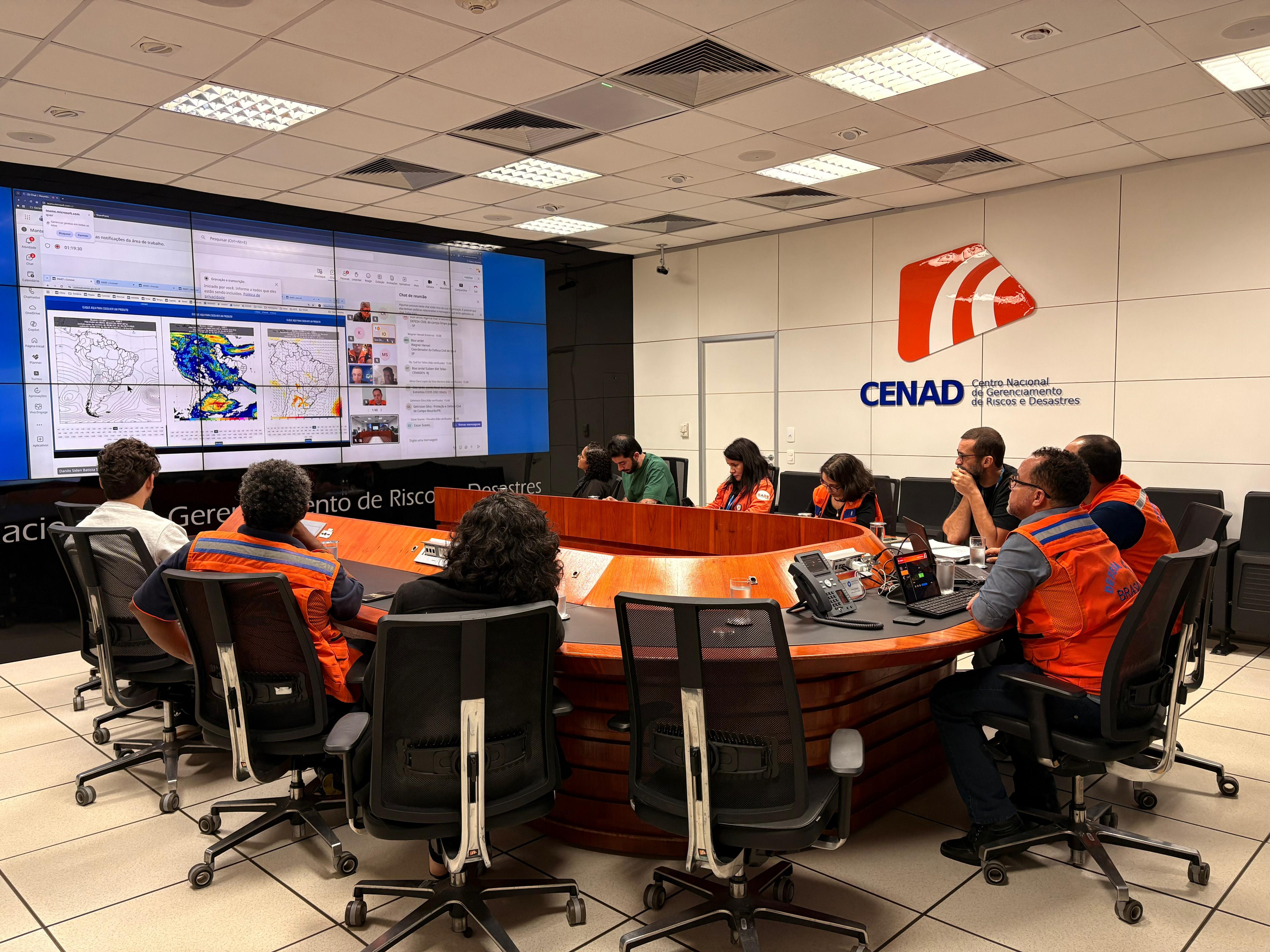 Durante a reunião, a Defesa Civil Nacional destacou os mecanismos disponíveis para alertar a população diante de um evento extremo, como o Defesa Civil Alerta Foto: Divulgação/MIDR)